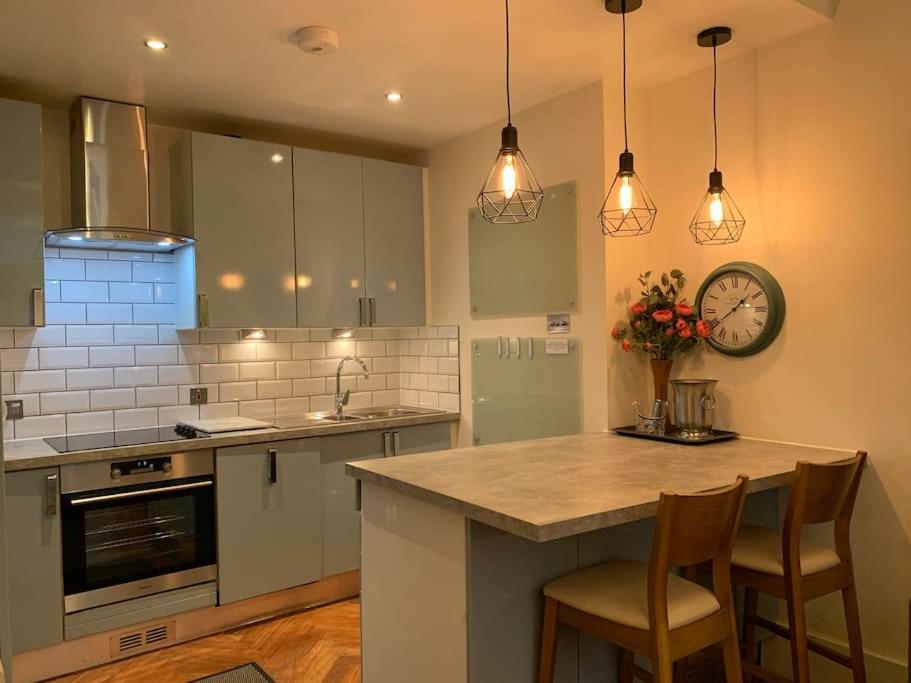 Apartament Hyde Park 3bed With Patio As Seen On Tv House Hunters International *